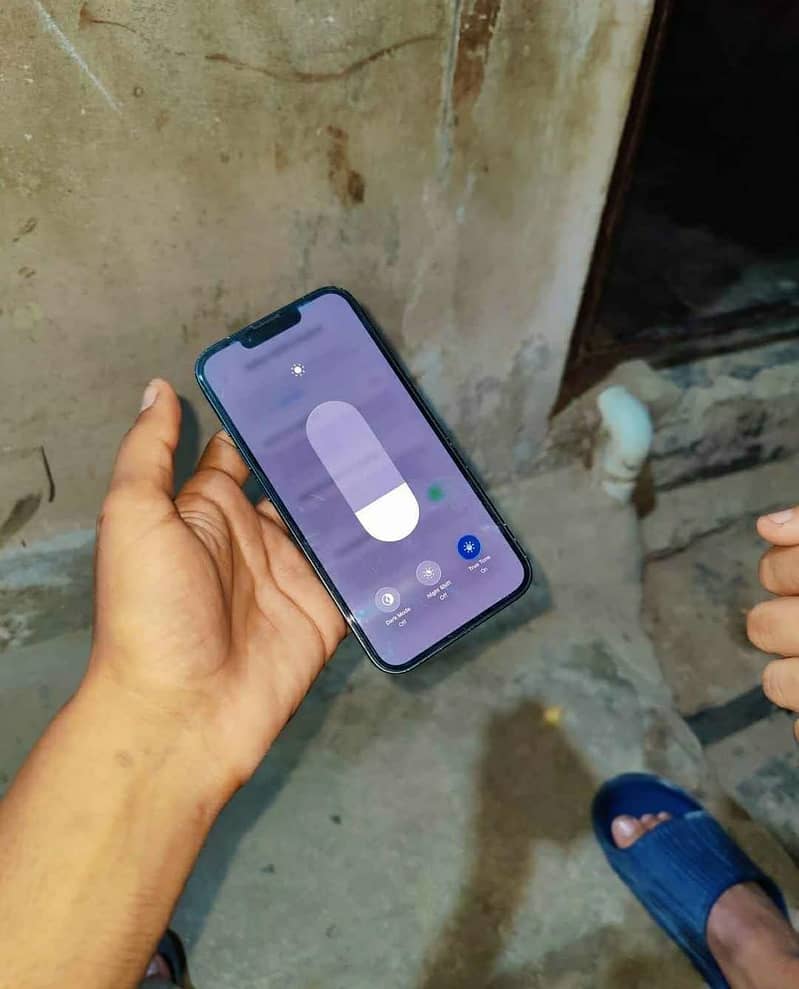 Apple iPhone 14 2