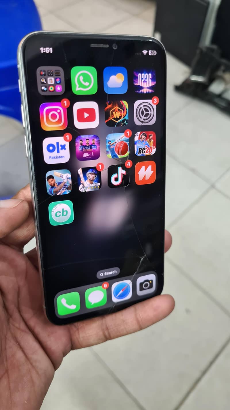 Apple iPhone XS sim working 2