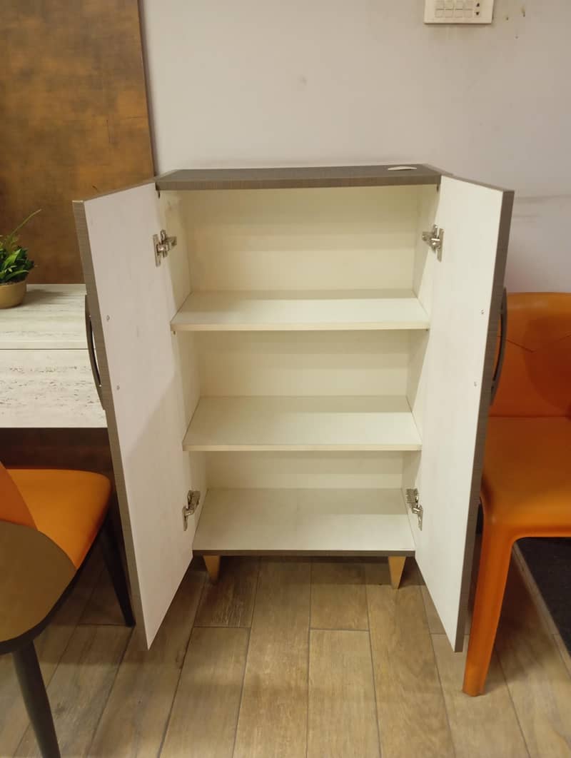 Small Wardrobe 1