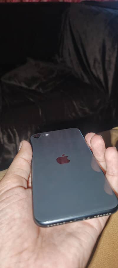 Apple iPhone SE 2nd generation waterpack