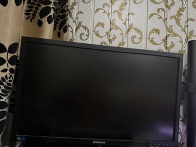 Samsung Monitor 60hz 24inchs No lines Like brand new