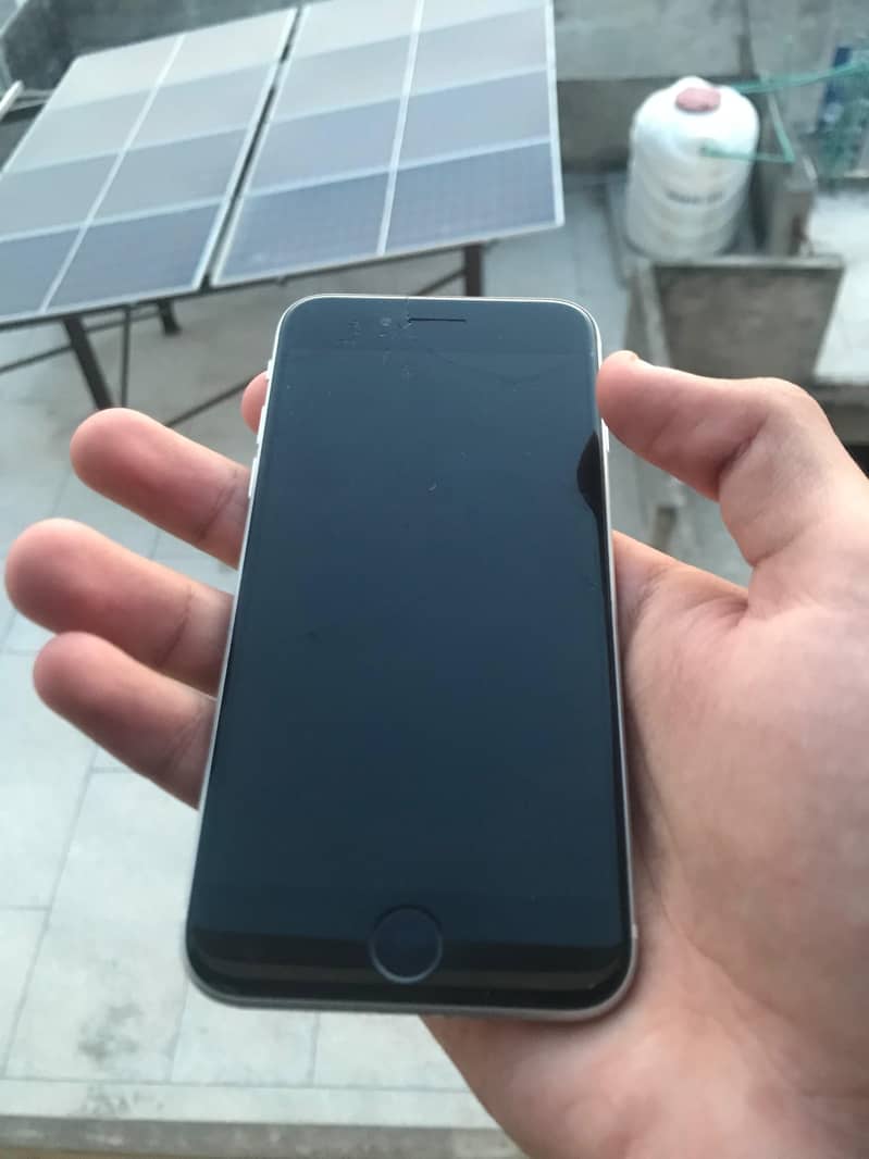 Apple iPhone SE SIM WORKING 3