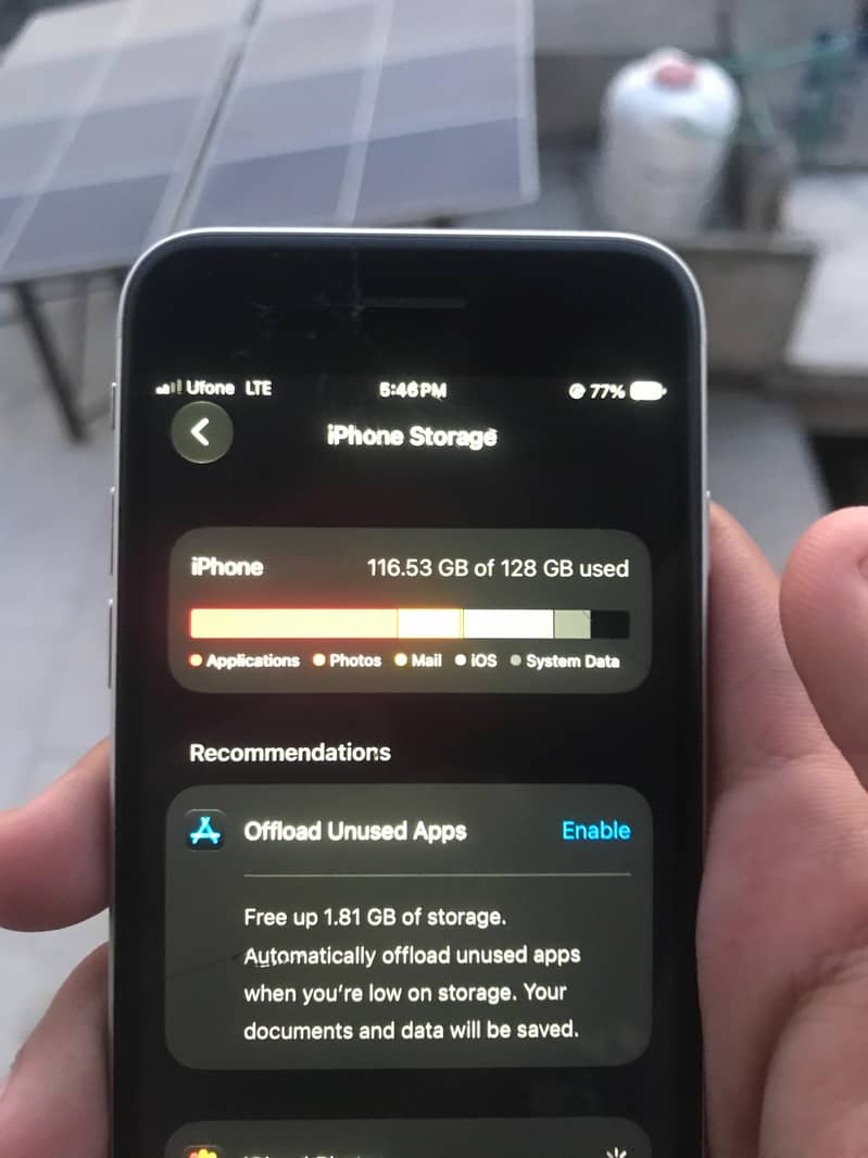 Apple iPhone SE SIM WORKING 9