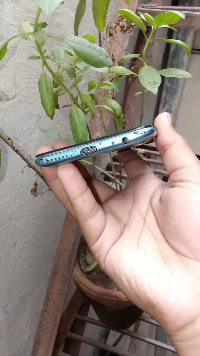 Tecno Spark 4 4