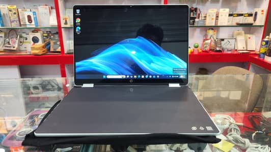 hp Omni book 5 flip 360 tuch 12jan 8gb ddr5 512gb ssd