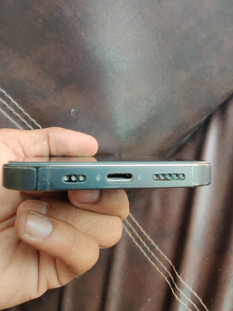 Apple iPhone 13 Pro 3