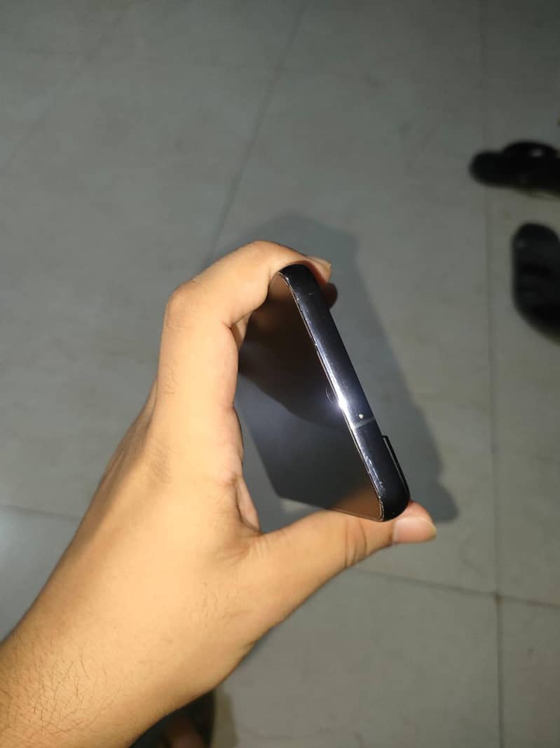 Samsung Mobile S22 Plus 1