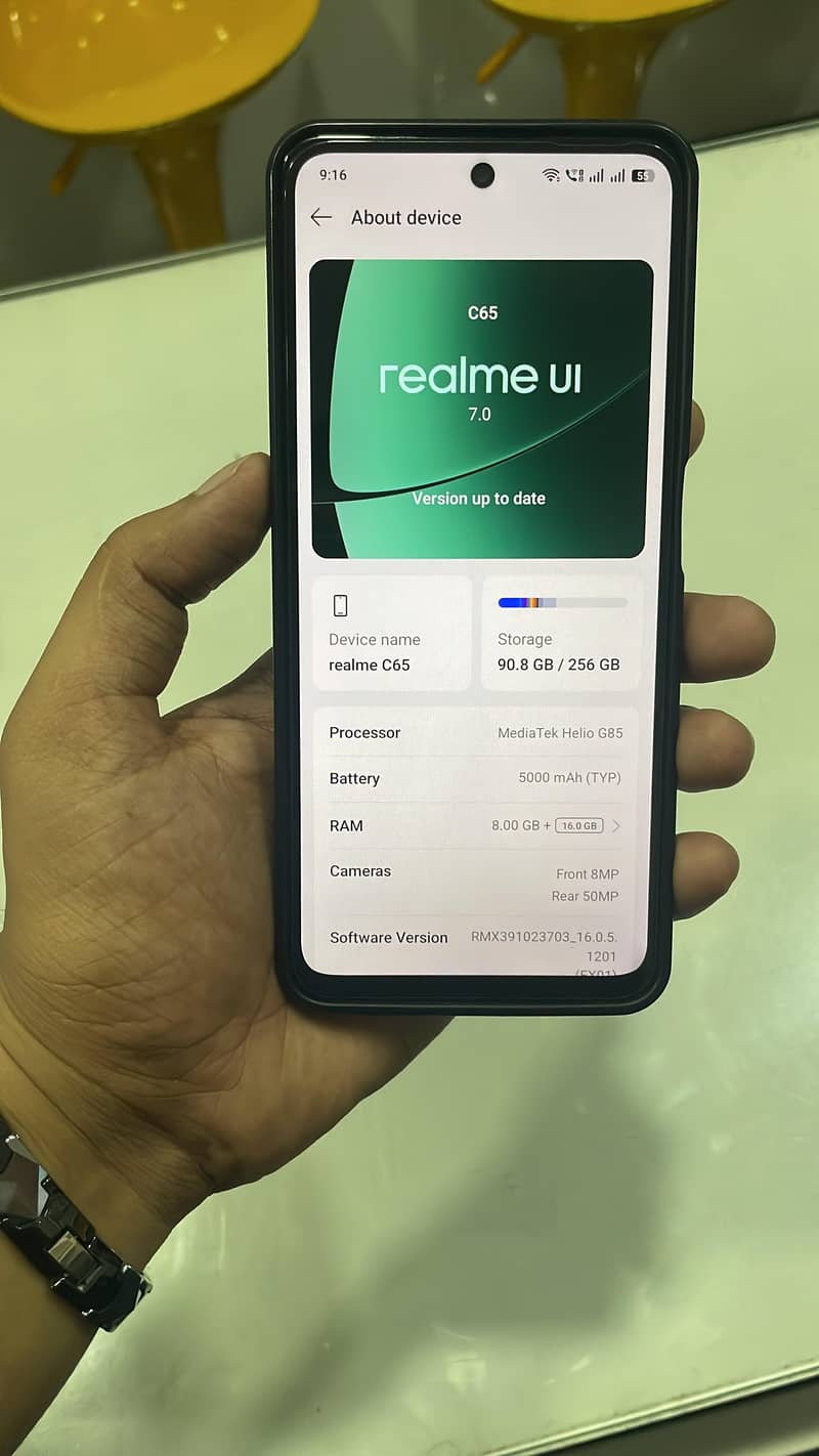 Realme C65 1