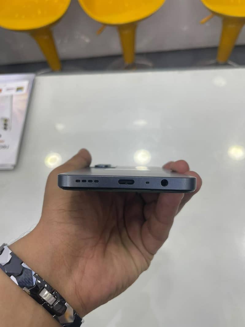 Realme C65 5