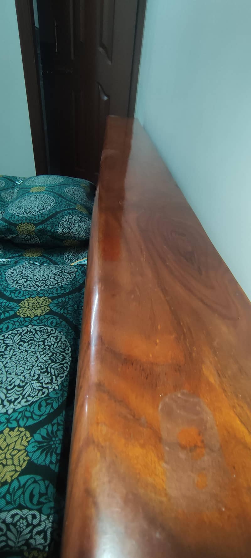 Queen Size Bed 3
