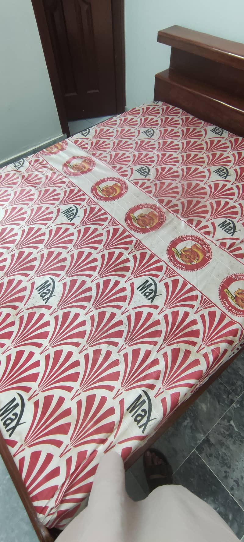 Queen Size Bed 7