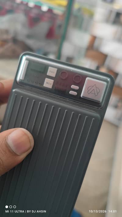 spark pro s 200 power Bank