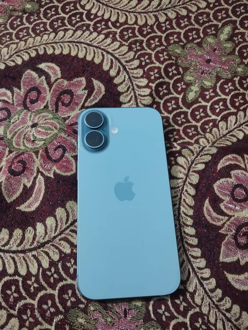 Apple iPhone 16 0