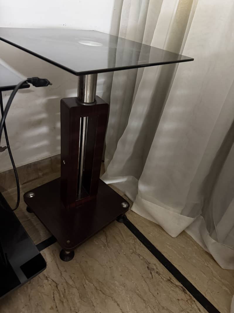 Tv table with two additional side tables (free) 0