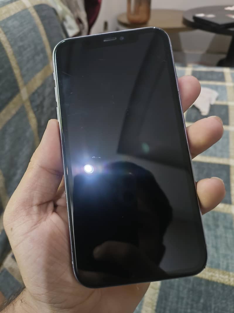 Iphone 11 ( Bypassed ) 1