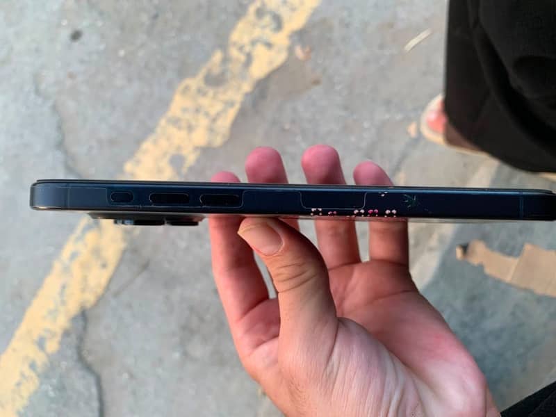 Apple iPhone 15 Pro Max 1