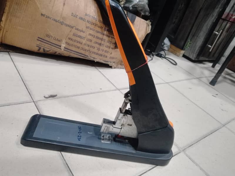 stapler machine 0