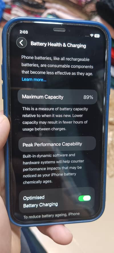 iphone 11 64gb Jv in good condition