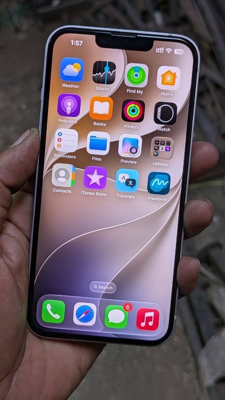 Apple iPhone 14 3
