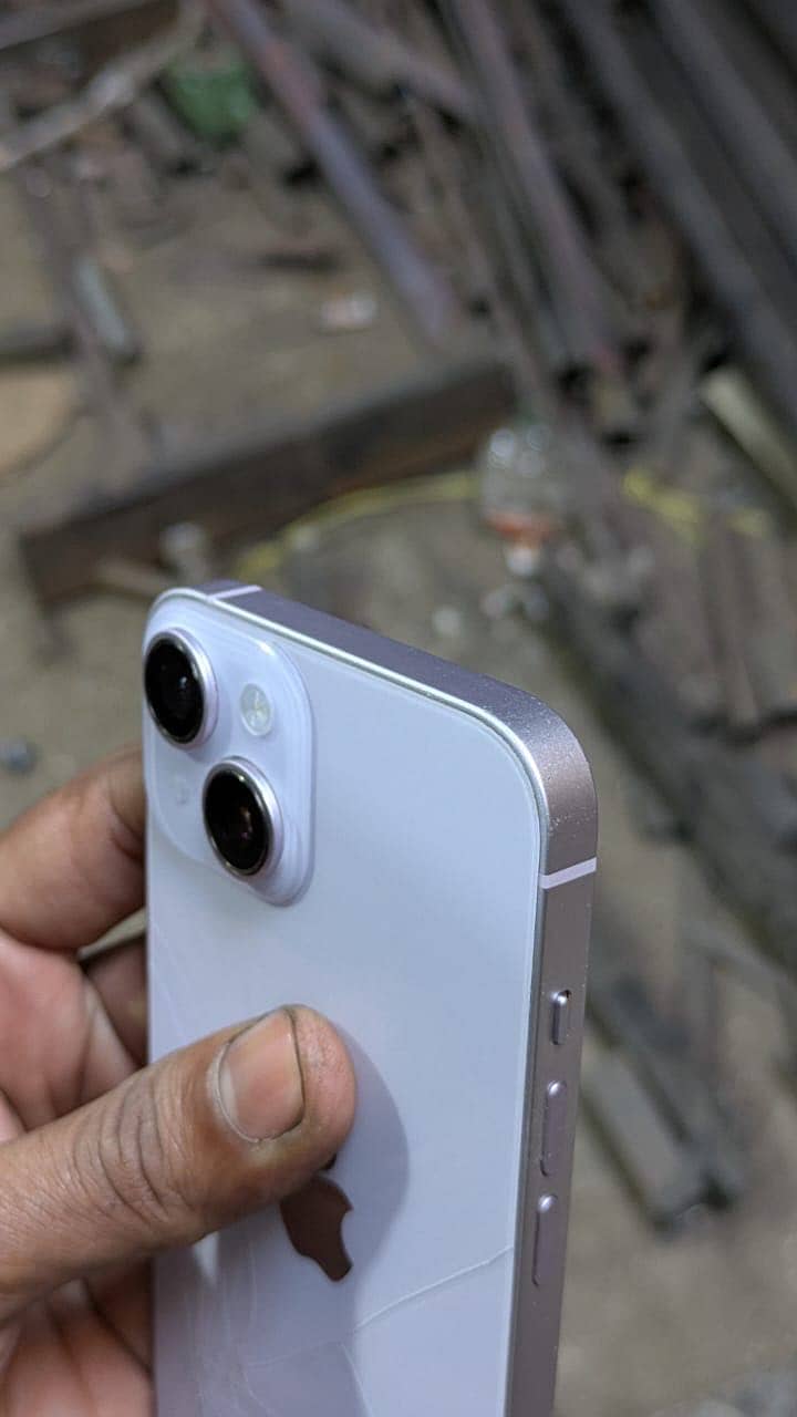Apple iPhone 14 5