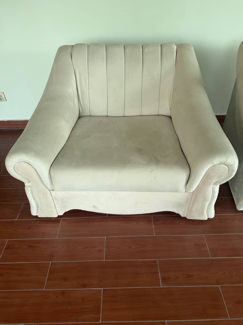 Offwhite Sofa Set 1