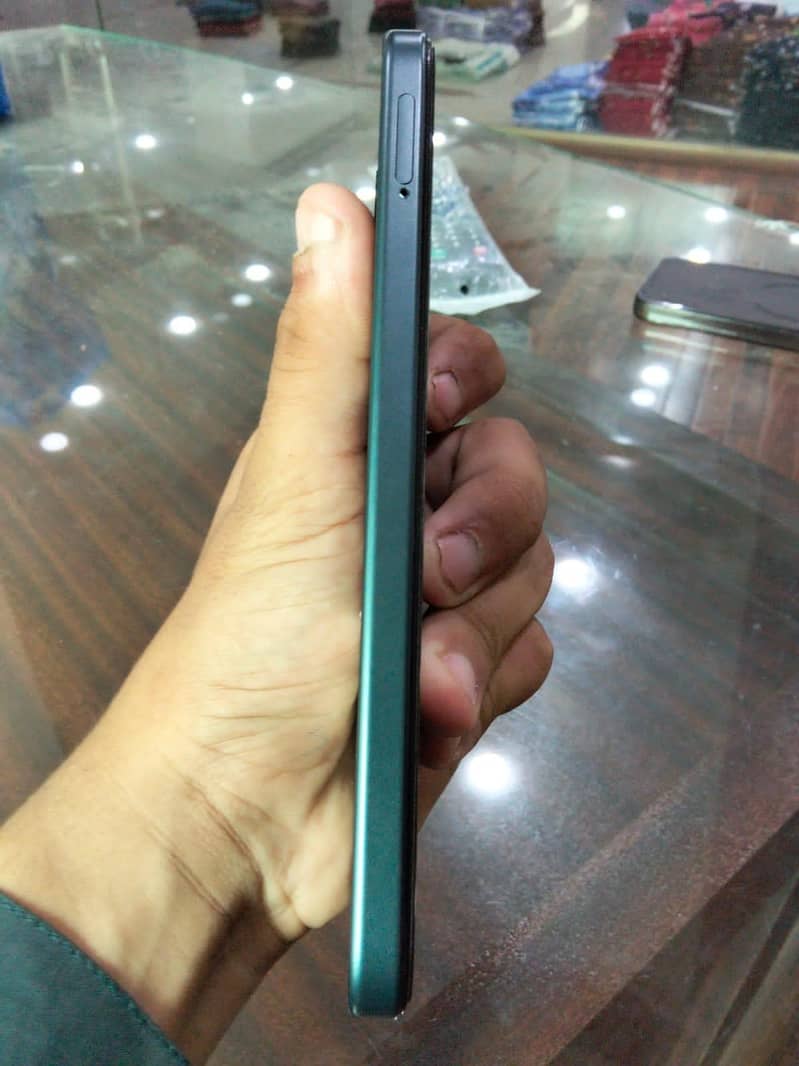 OPPO A6 1