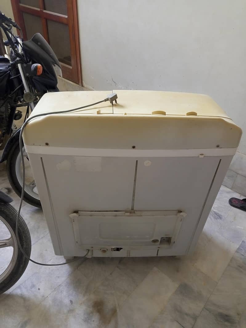 Dawlance washing machine 2