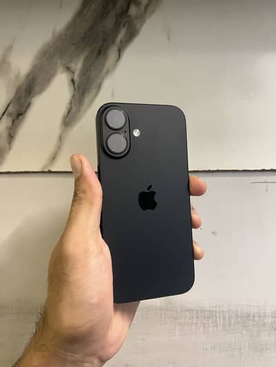 Apple iPhone 16