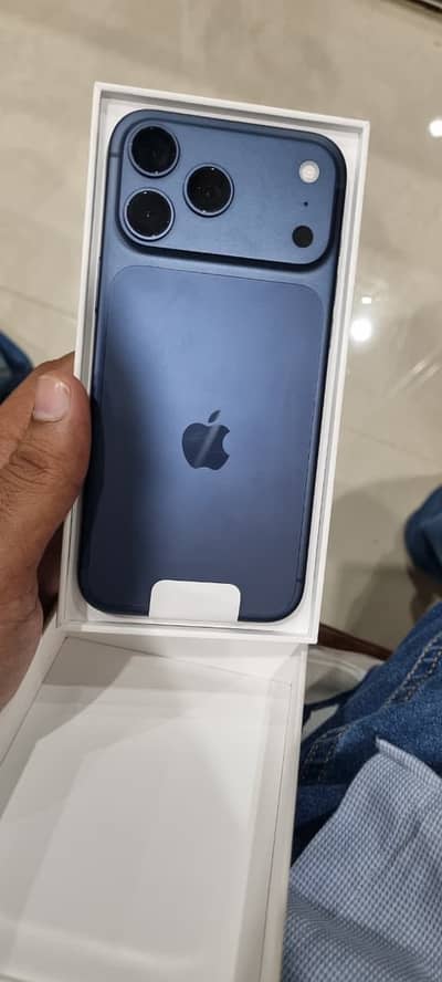 1TB iPhone 17 Pro Max