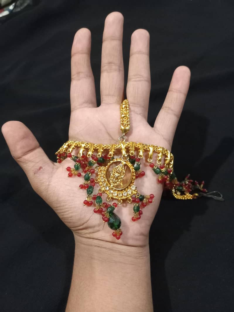 Set in good condition 2