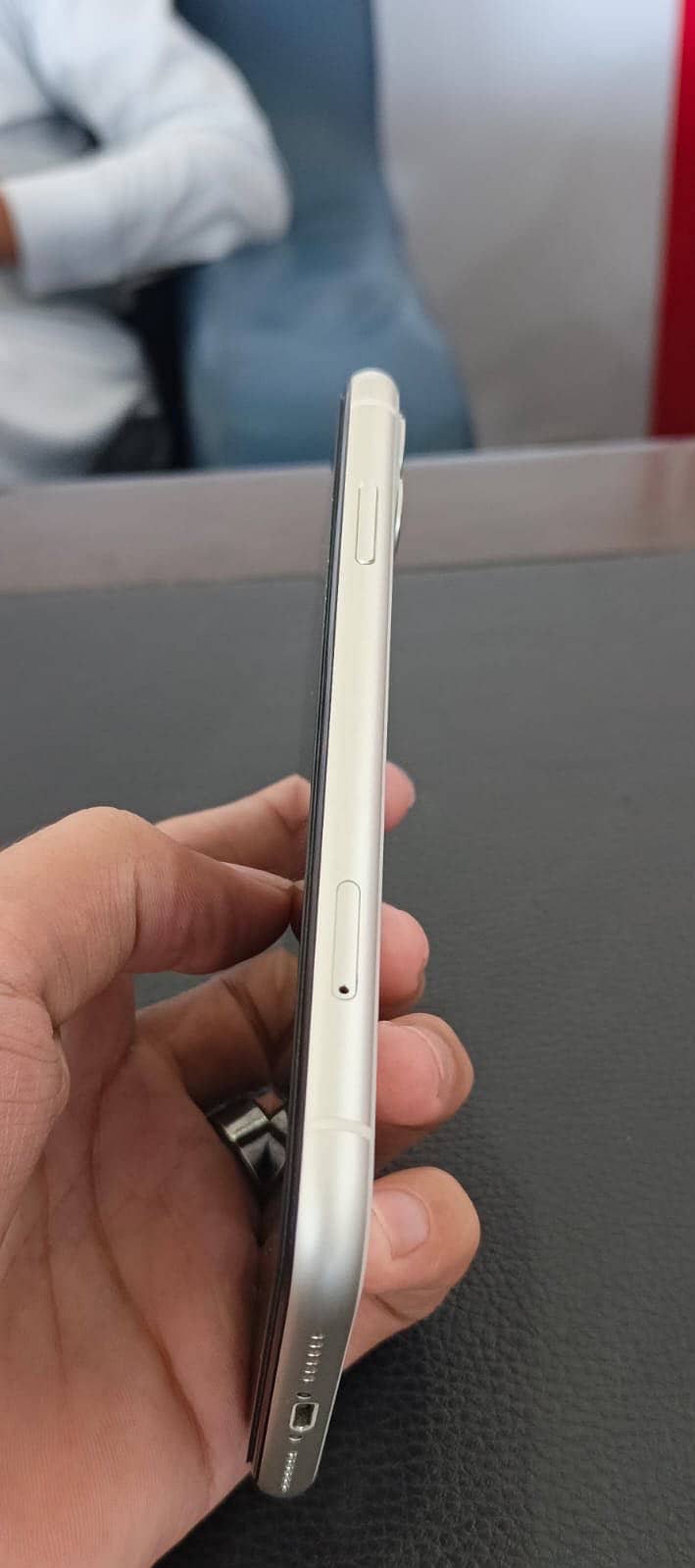 Apple iPhone 11 6