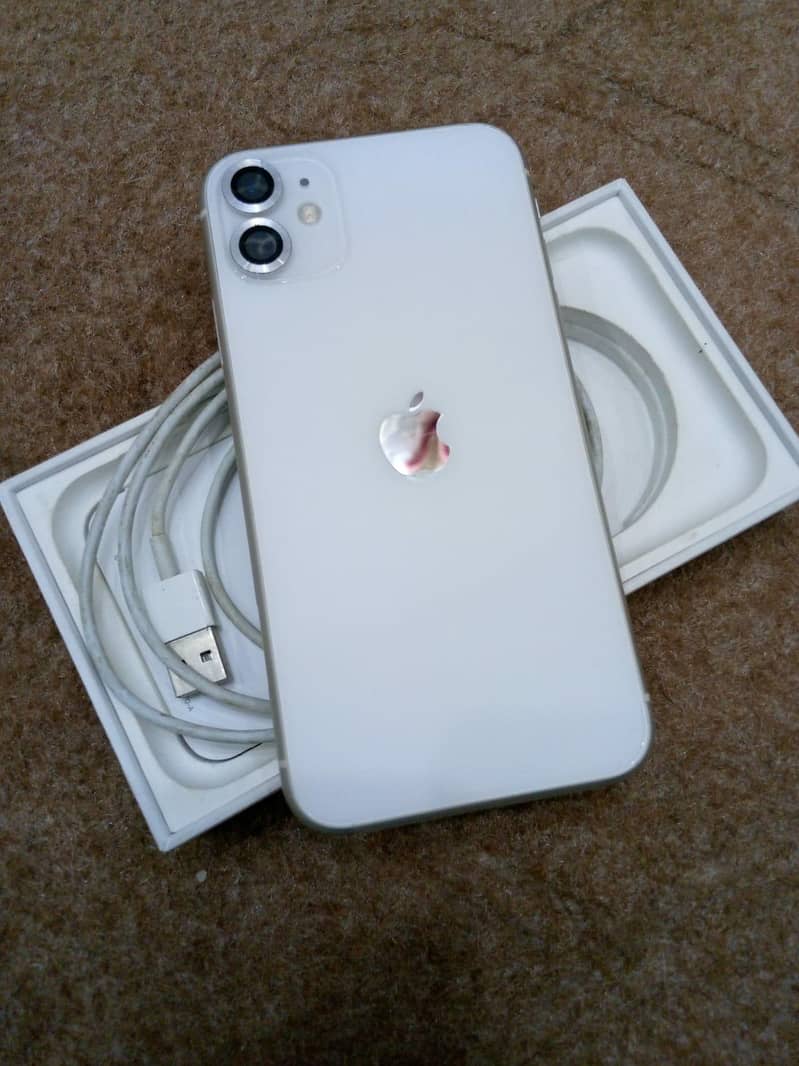 Apple iPhone 11 3