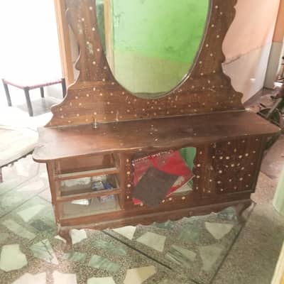 dressing table