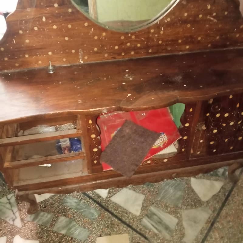 dressing table 1