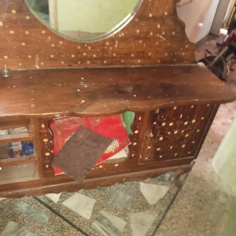 dressing table 2