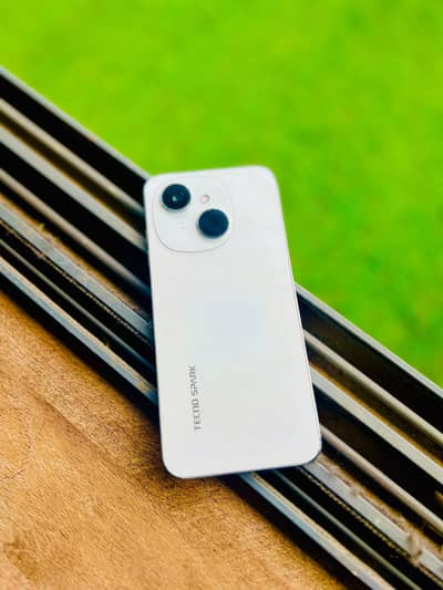 Tecno Spark Go 1