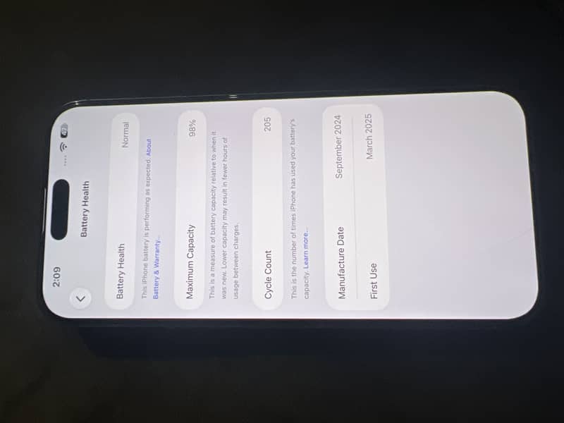 Apple iPhone 16 Pro Max 2