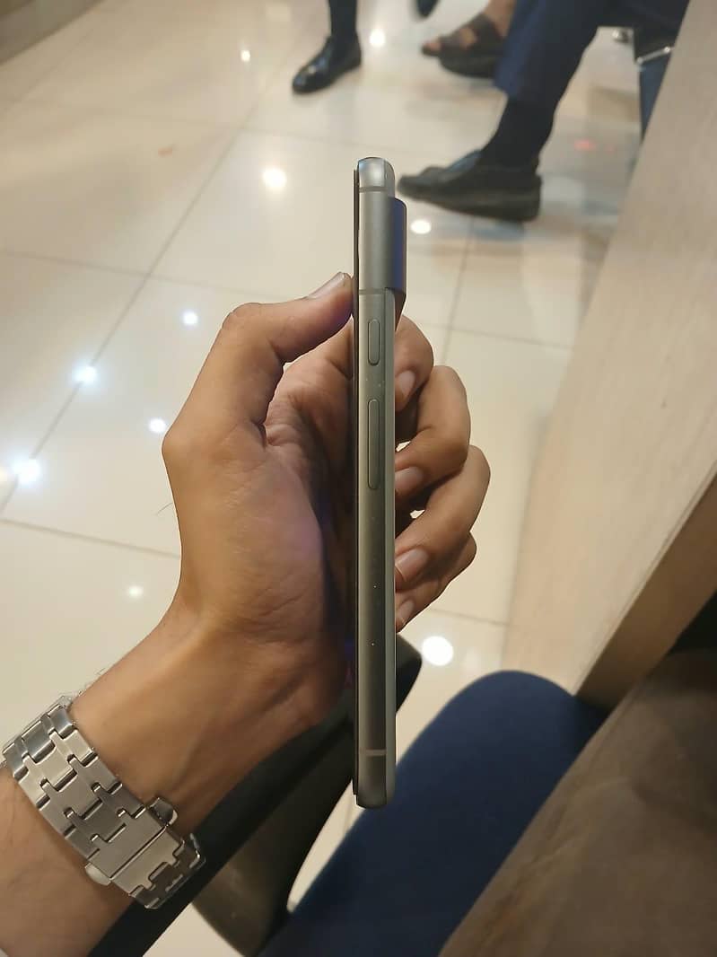 Google Pixel 8 2