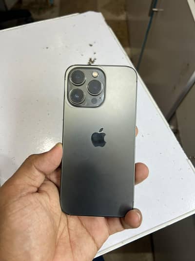 iPhone 13 Pro 256gb storage 83% battery health