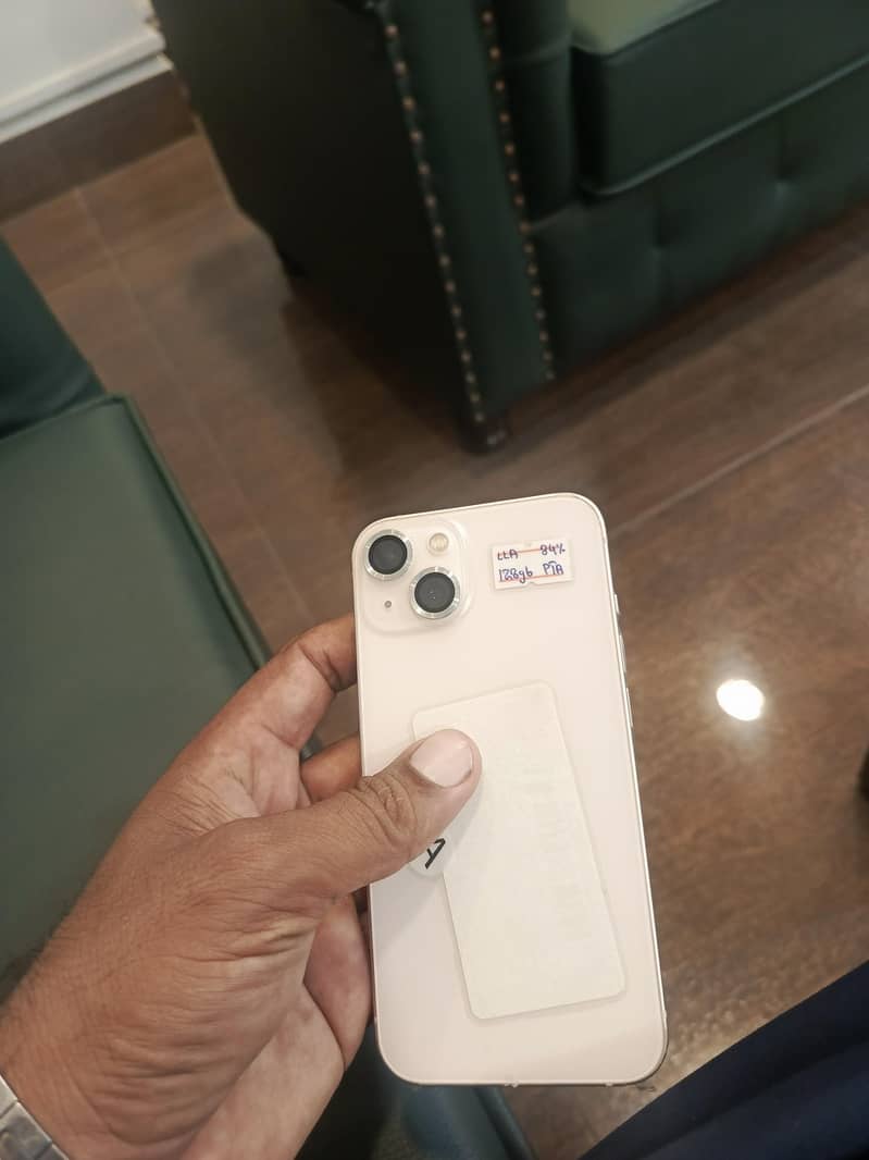 Apple iPhone 13 9