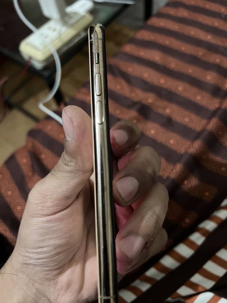 Apple iPhone 11 Pro 5