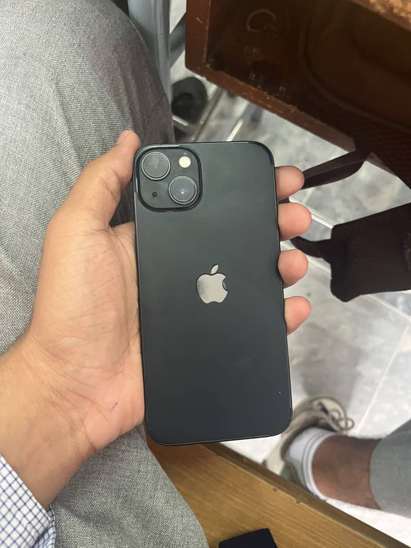 Apple iPhone 13 0