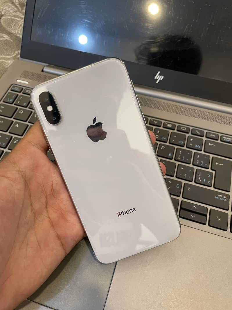 Apple iPhone X 6
