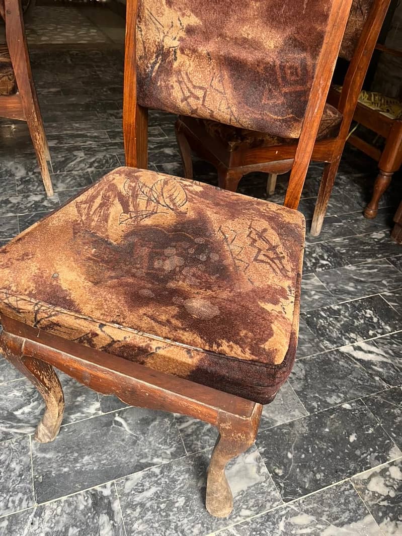 Dining Table with 5 chairs 1