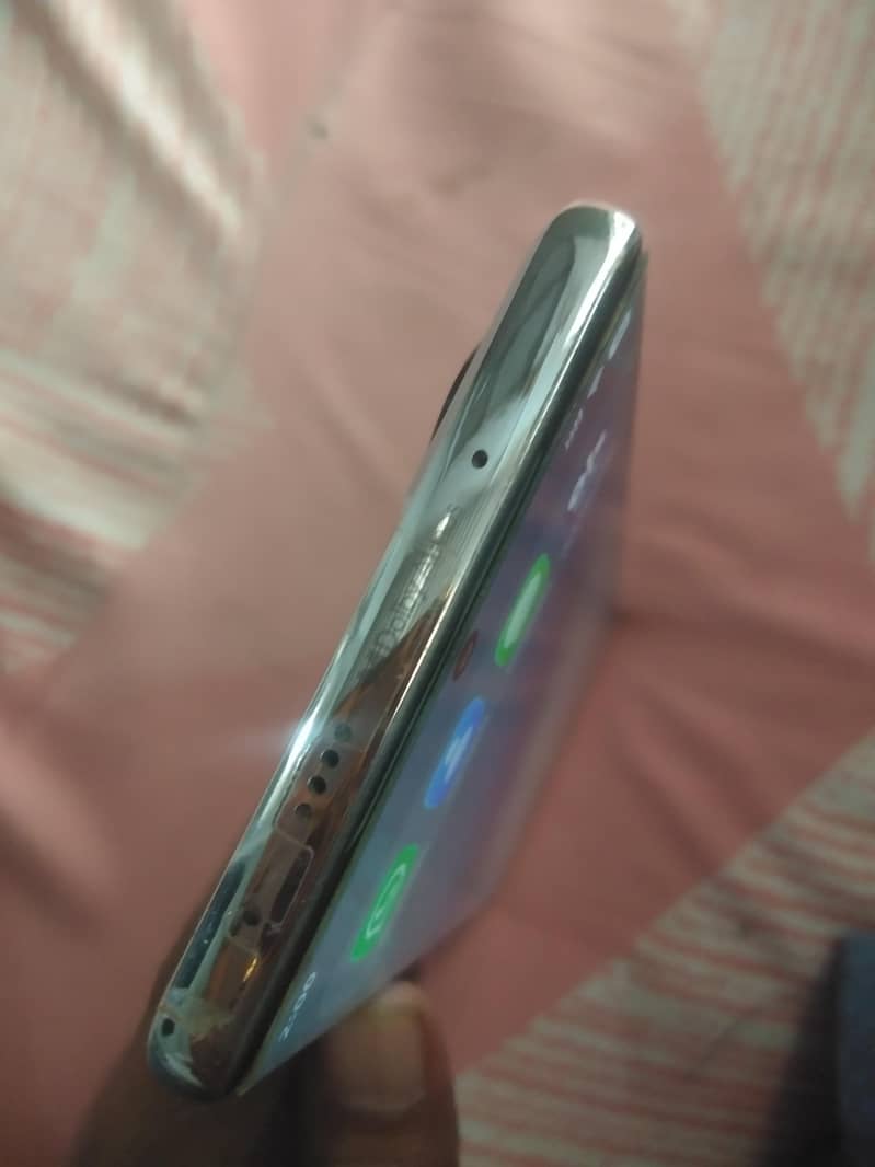 Tecno CAMON 40 Pro 3