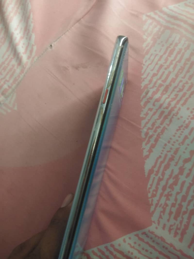 Tecno CAMON 40 Pro 5