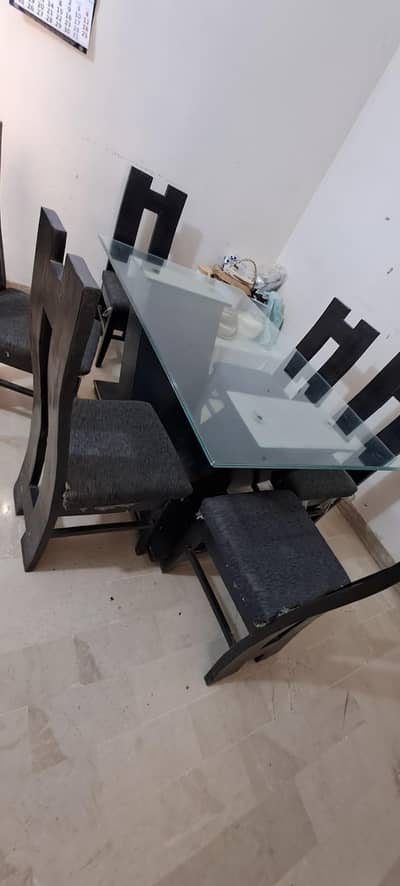 6 seater dining table
