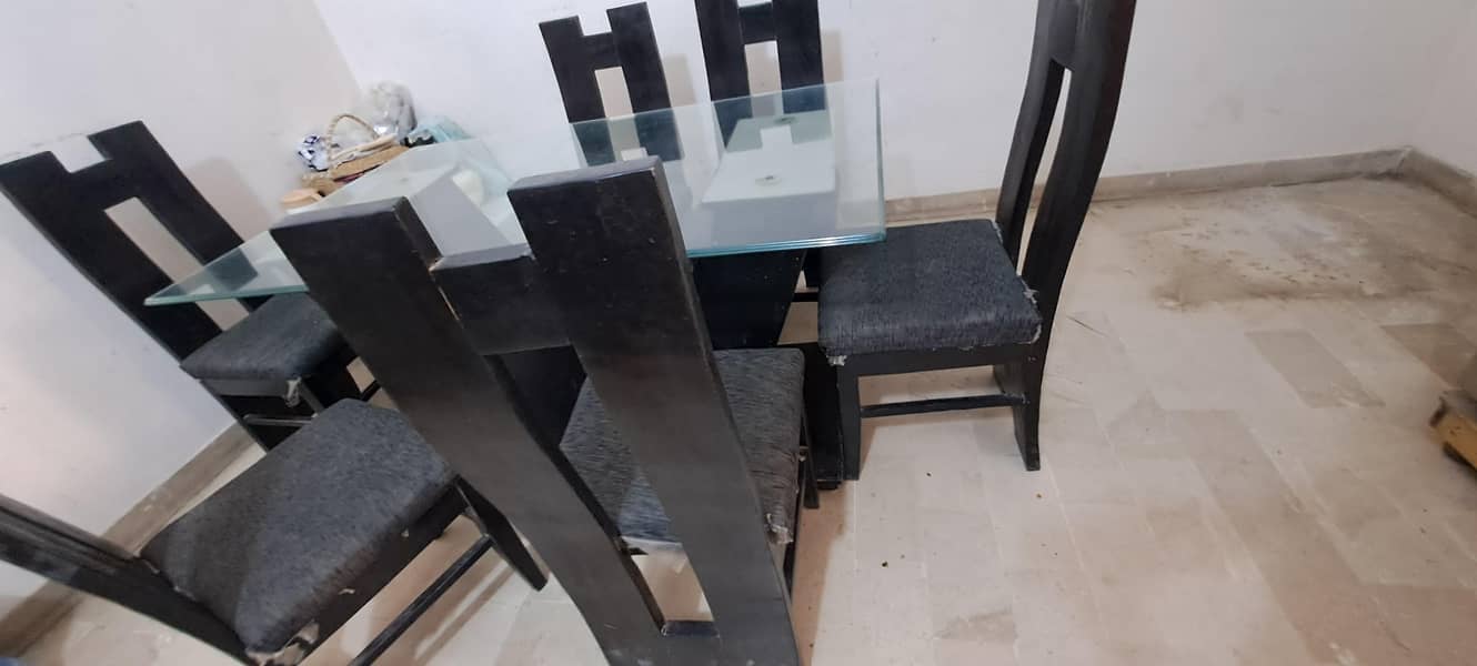 6 seater dining table 4