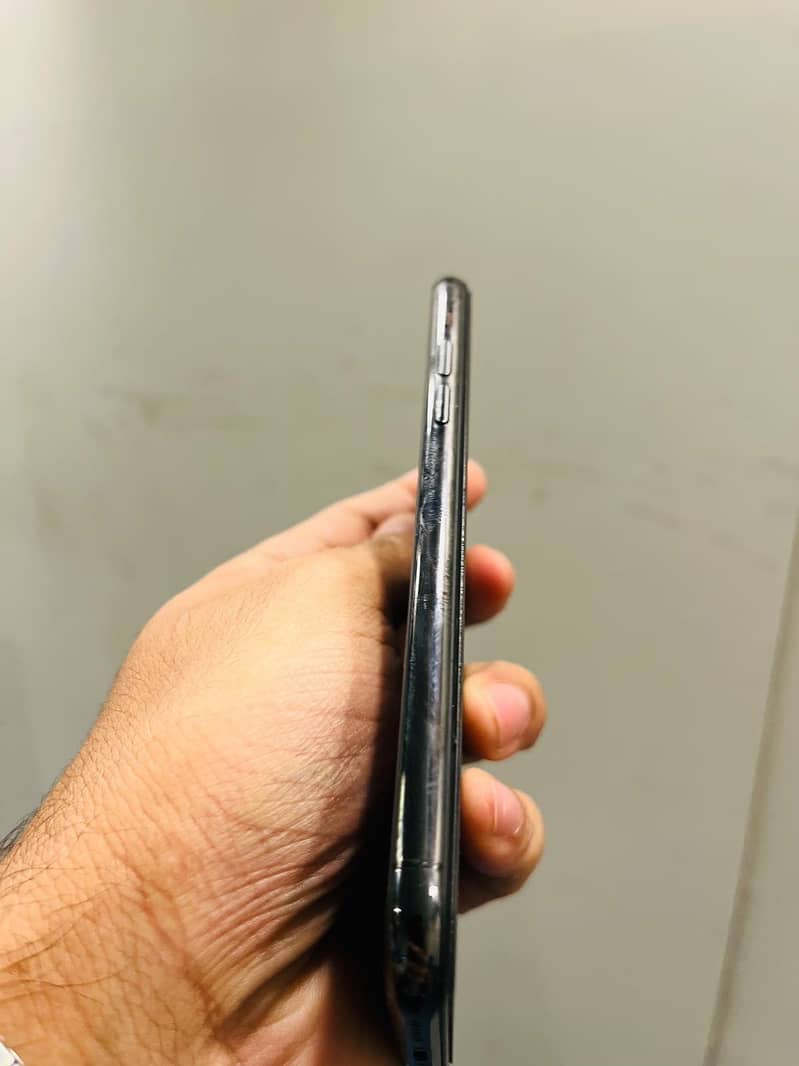 Apple iPhone X 1