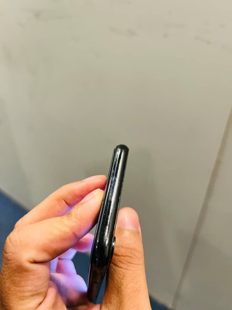 Apple iPhone X 2